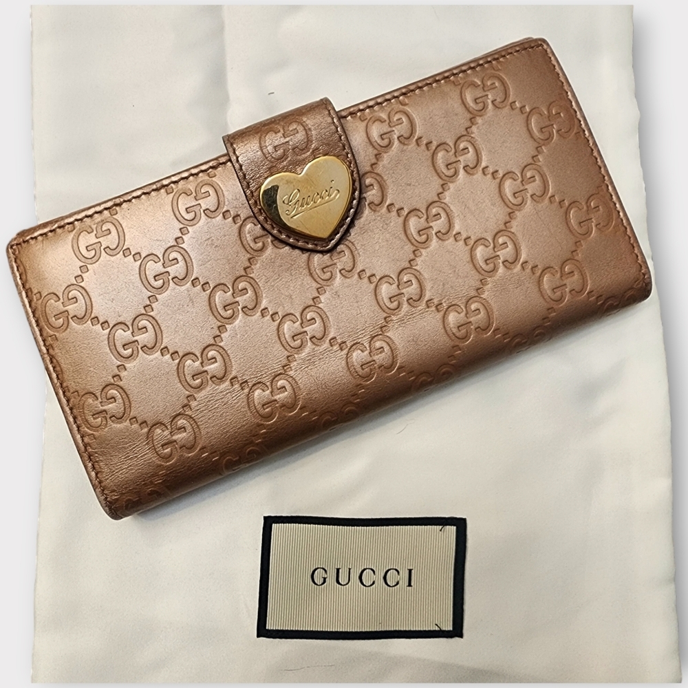 GUCCI GG Heart Signature Long Wallet